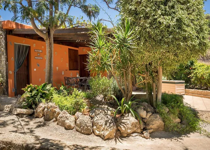 Ferienhaus Malpais De With Pool Candelaria