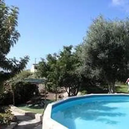 In Malpais De With Swimming Pool Holiday home
